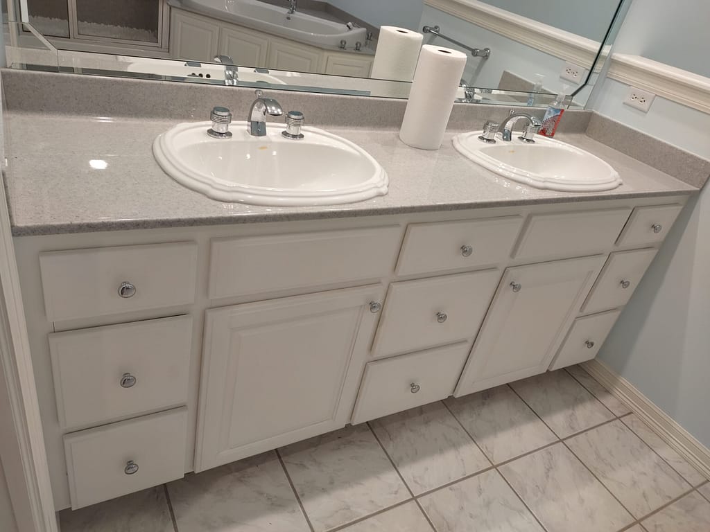 Master bath double vanity before remodel